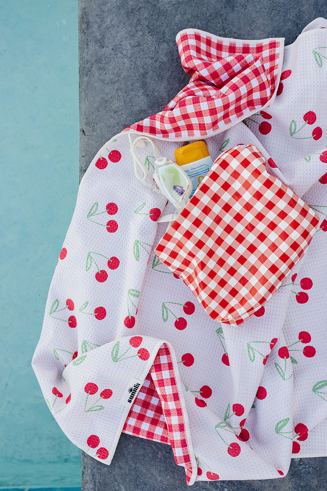 Cherry Picnic Sunnlie Pouch